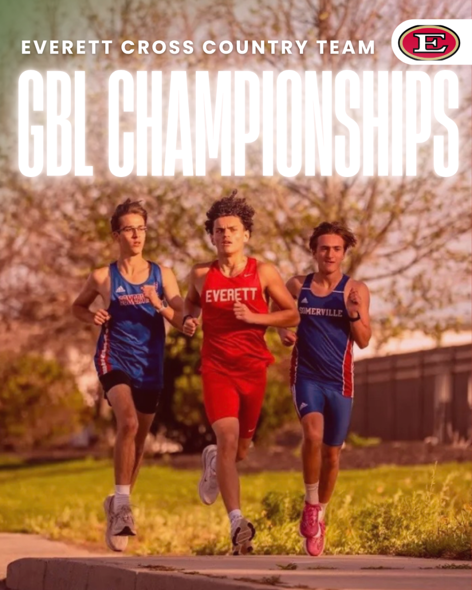 Lucas Nunez leading with other Somerville athletes surrounding him. (original photo by Miguel Ventura)