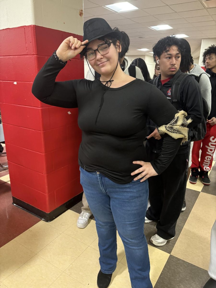 Sophomore Tatiana Osorio shows off her black country hat.