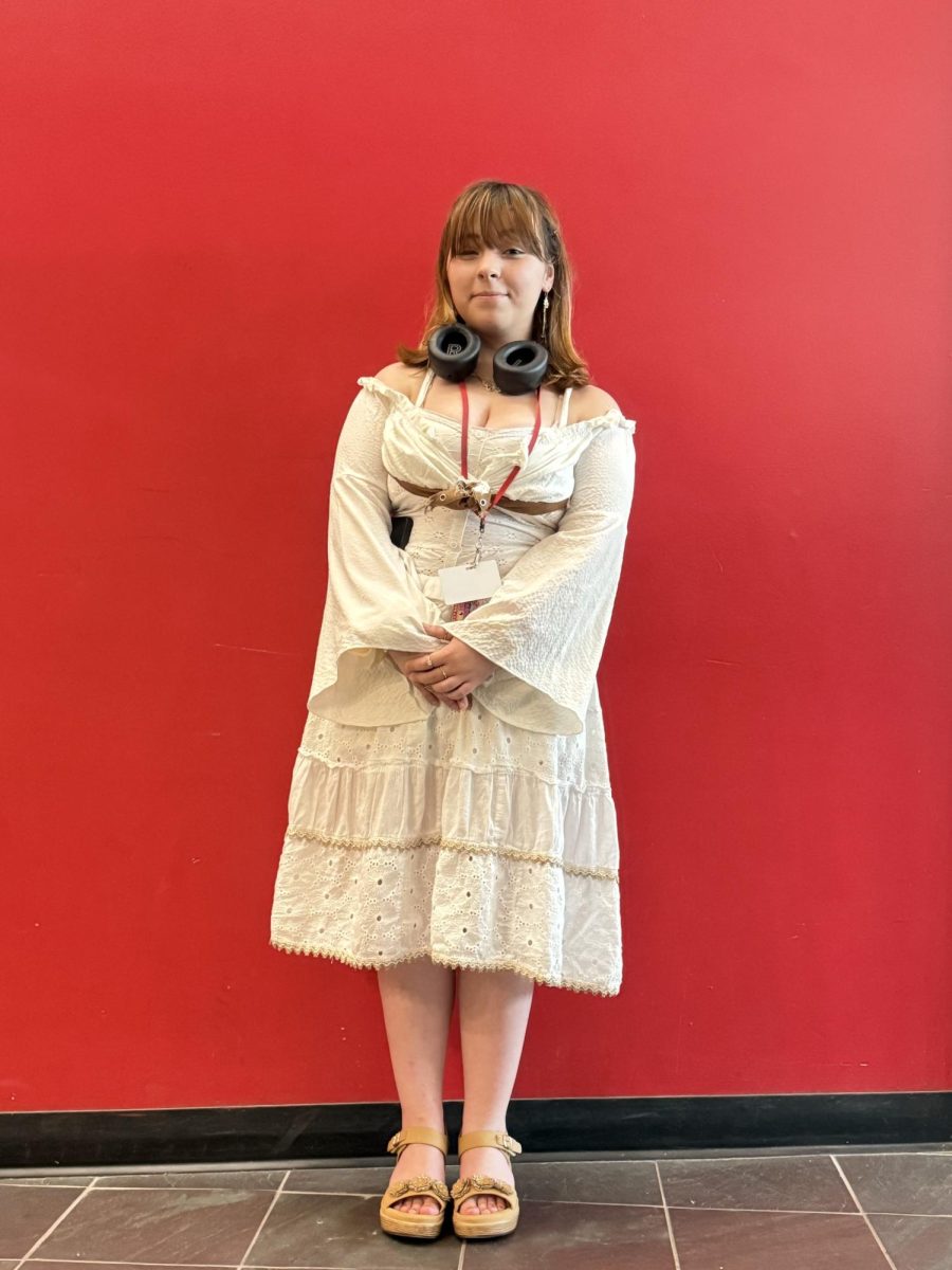 Freshman Jayliana Da Silva dressed like a doll for summer